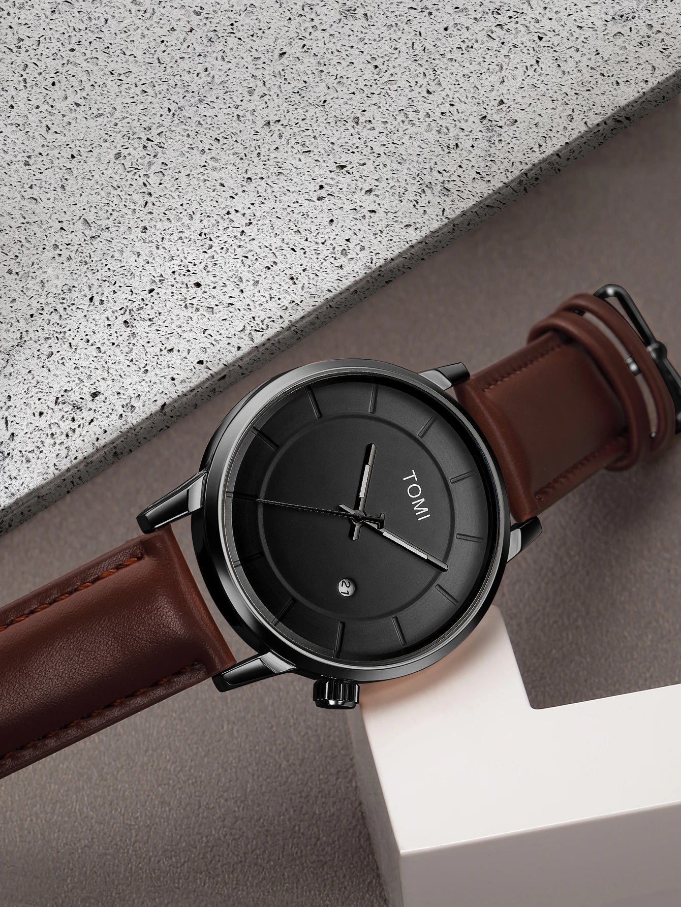 TOMI Luxury Minimal — Leather Edition