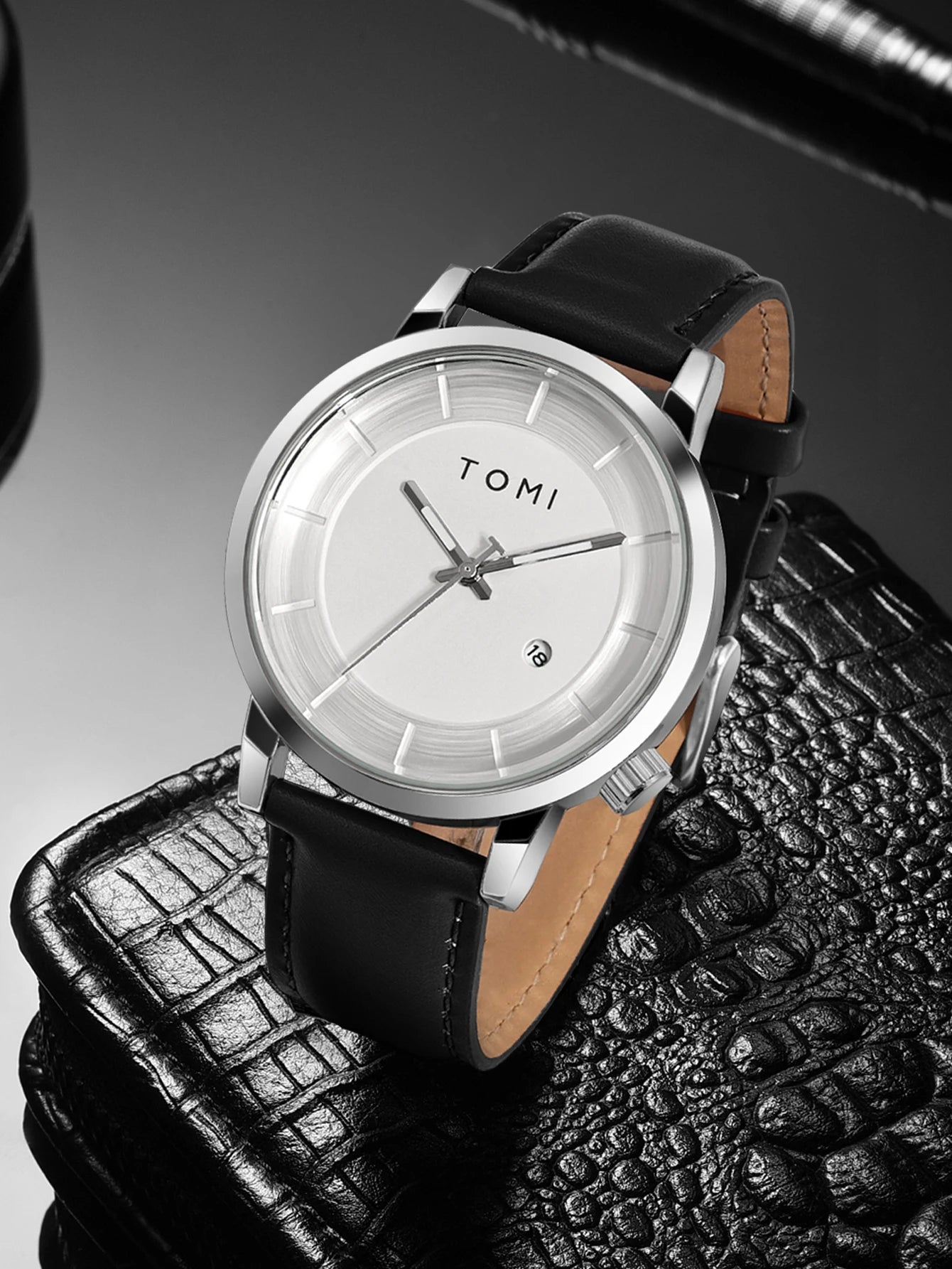 TOMI Luxury Minimal — Leather Edition