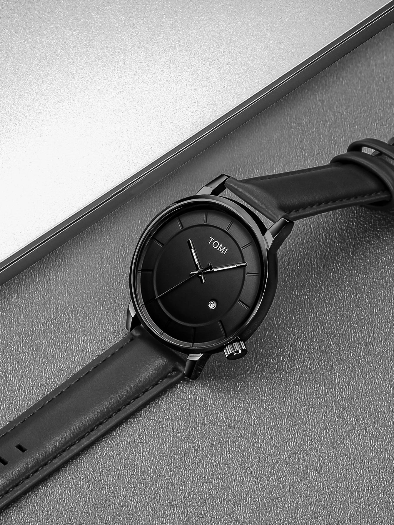 TOMI Luxury Minimal — Leather Edition