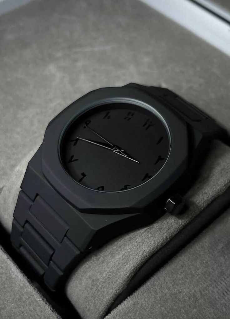 Eclipse Black